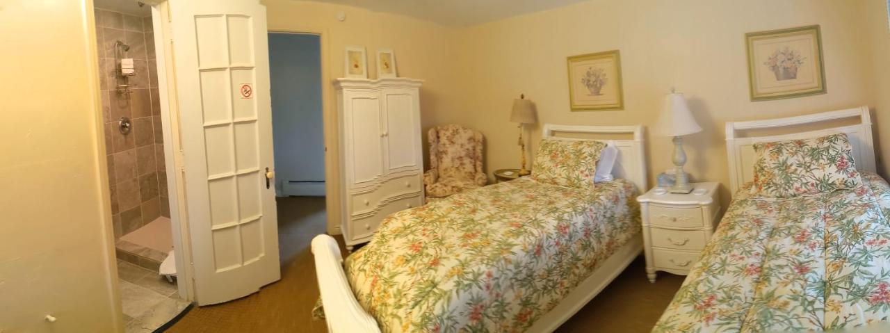 The Oaks B&B Hotel And Spiritual Center Jamestown Bagian luar foto