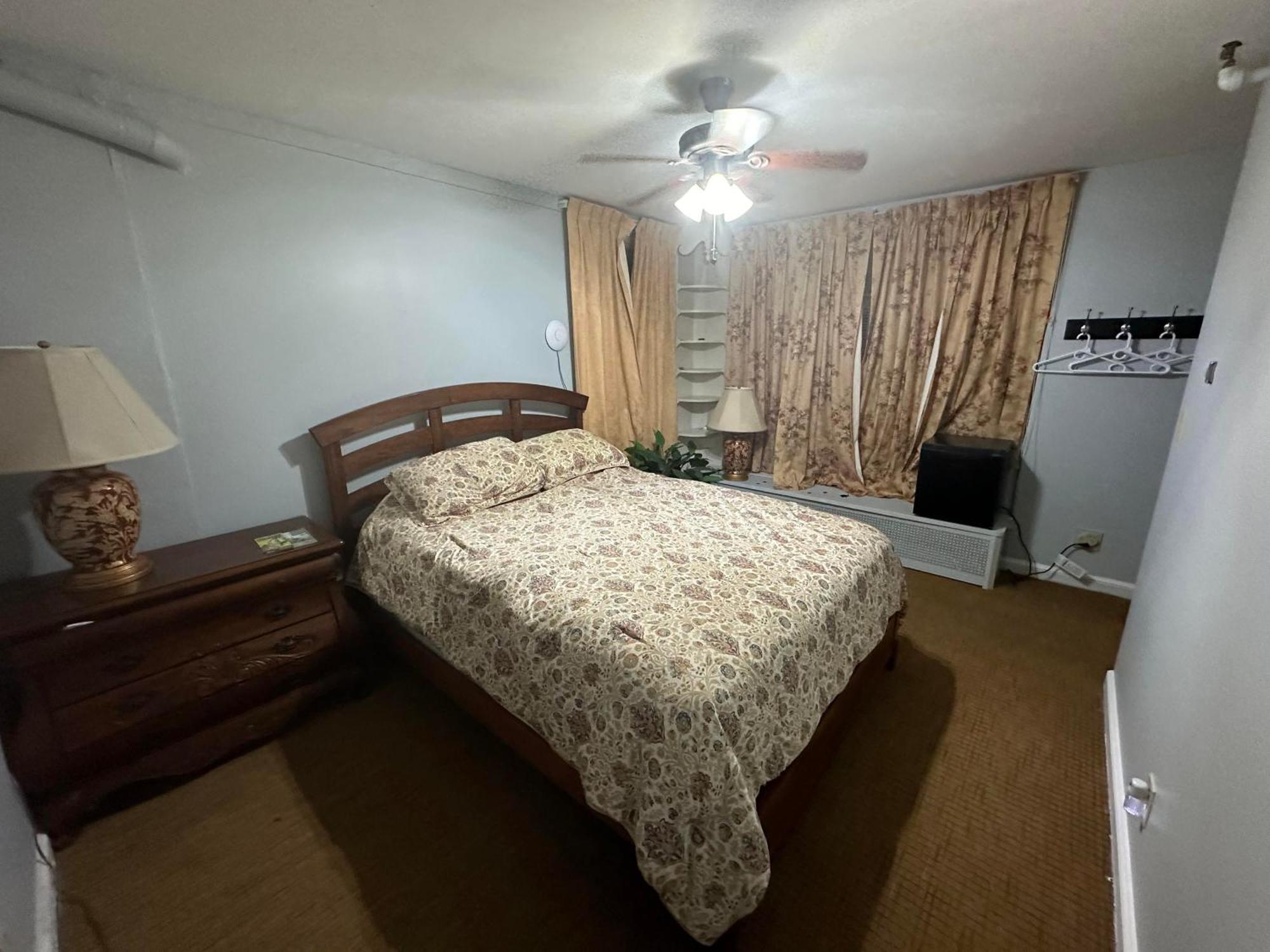 The Oaks B&B Hotel And Spiritual Center Jamestown Bagian luar foto